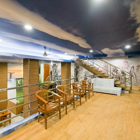 Caroline Hostel Canggu  Bagian luar foto