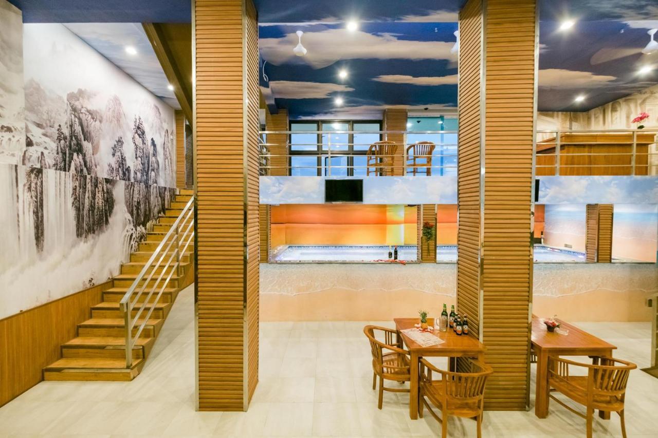 Caroline Hostel Canggu  Bagian luar foto